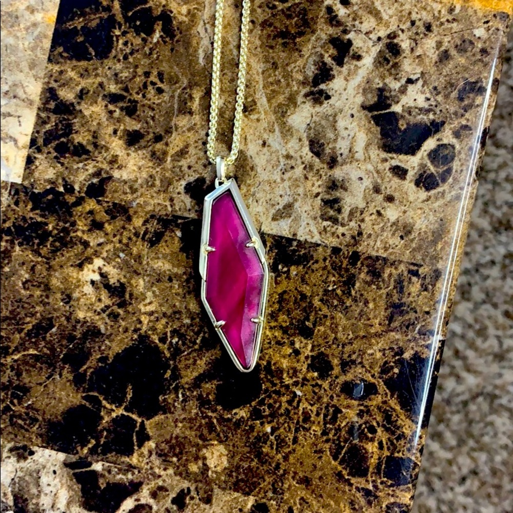 Kendra Scott Necklace